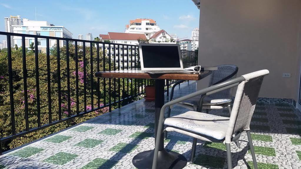 Hotel Patumnak 2*